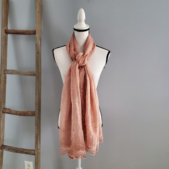 Large Pink Sheer Lightweight Lace Scalloped Edged Scarf - Picture 4 of 7